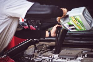 Oil changes are one of the most common types of routine car maintenance in Elgin. 